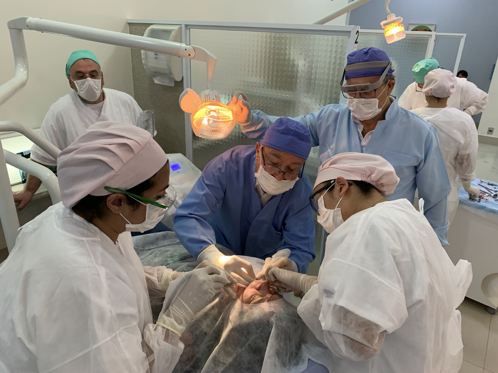 Live Implants Surgical Course 2025